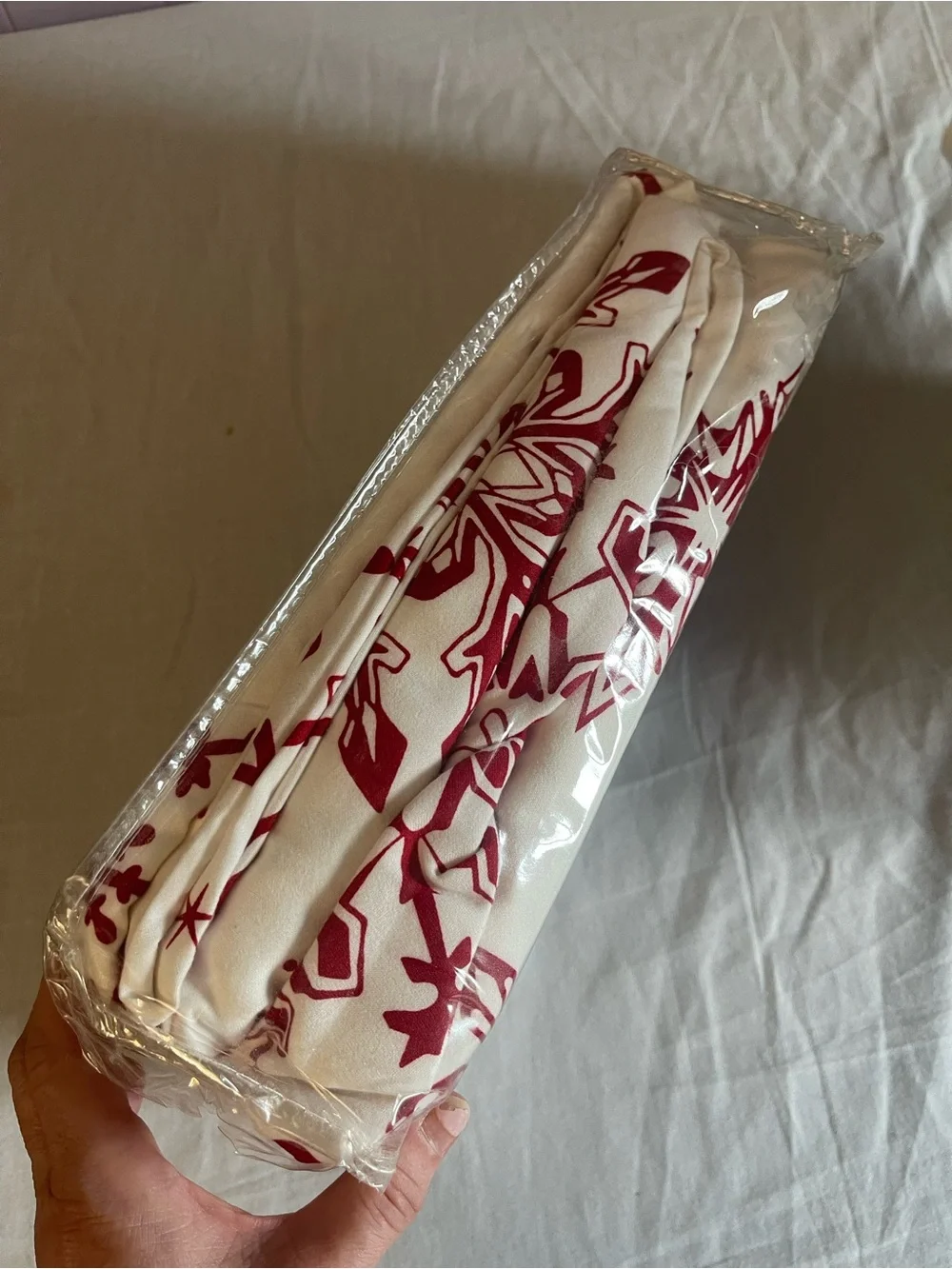 Red Snowflake Flannel Sheet Set - Twin